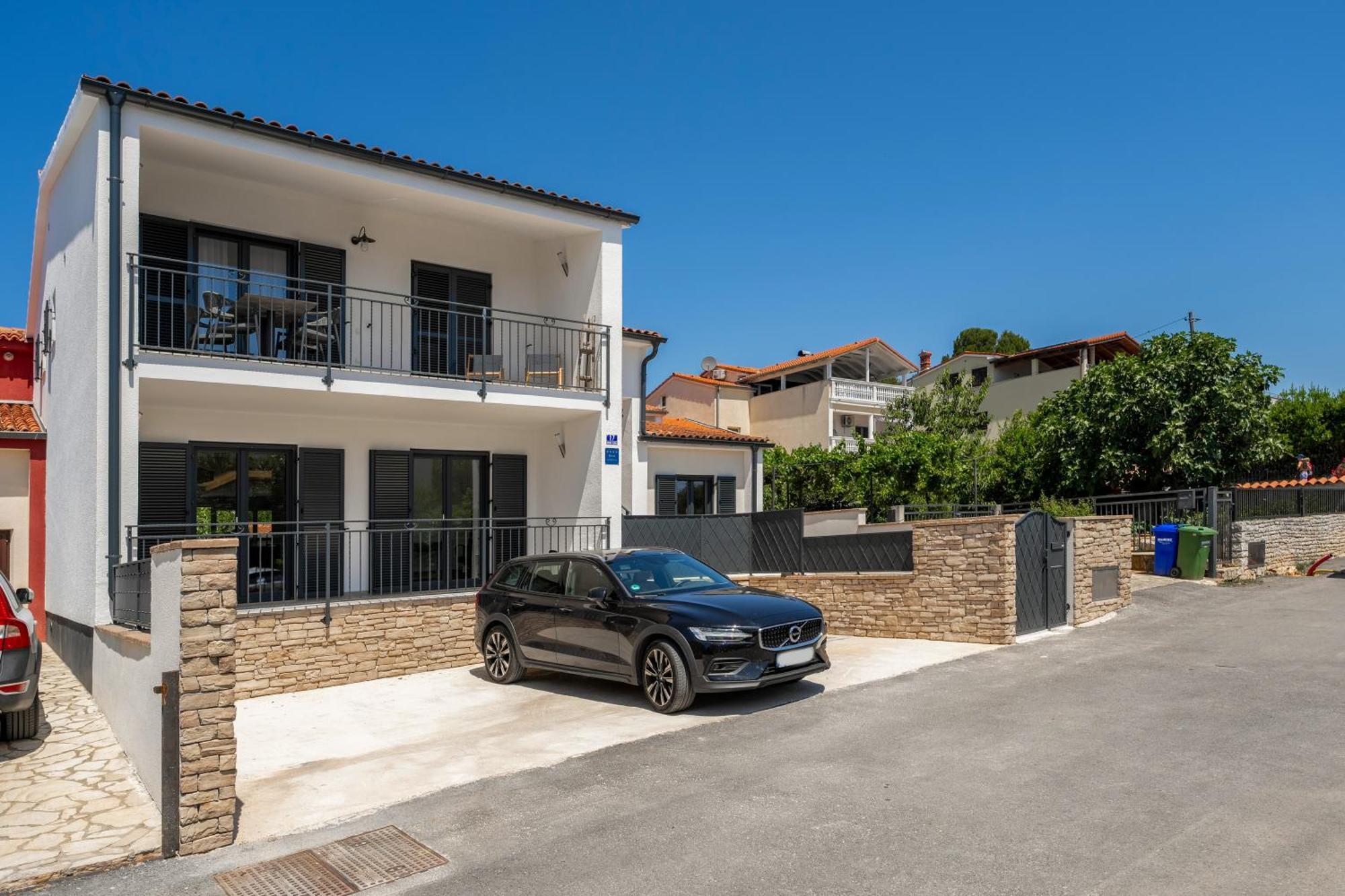 Luxury Apartments Villa San Avia Banjole Bagian luar foto