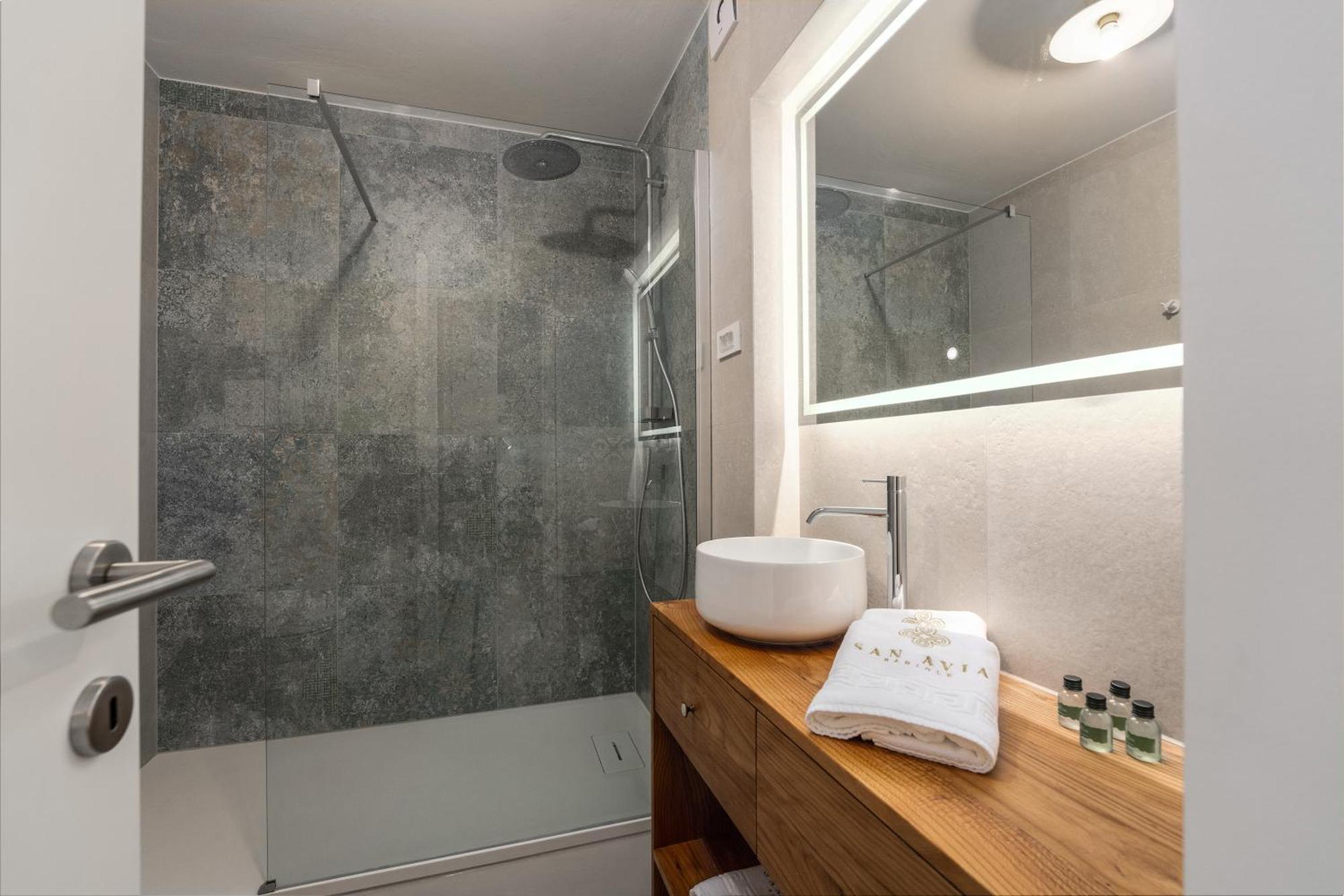 Luxury Apartments Villa San Avia Banjole Bagian luar foto