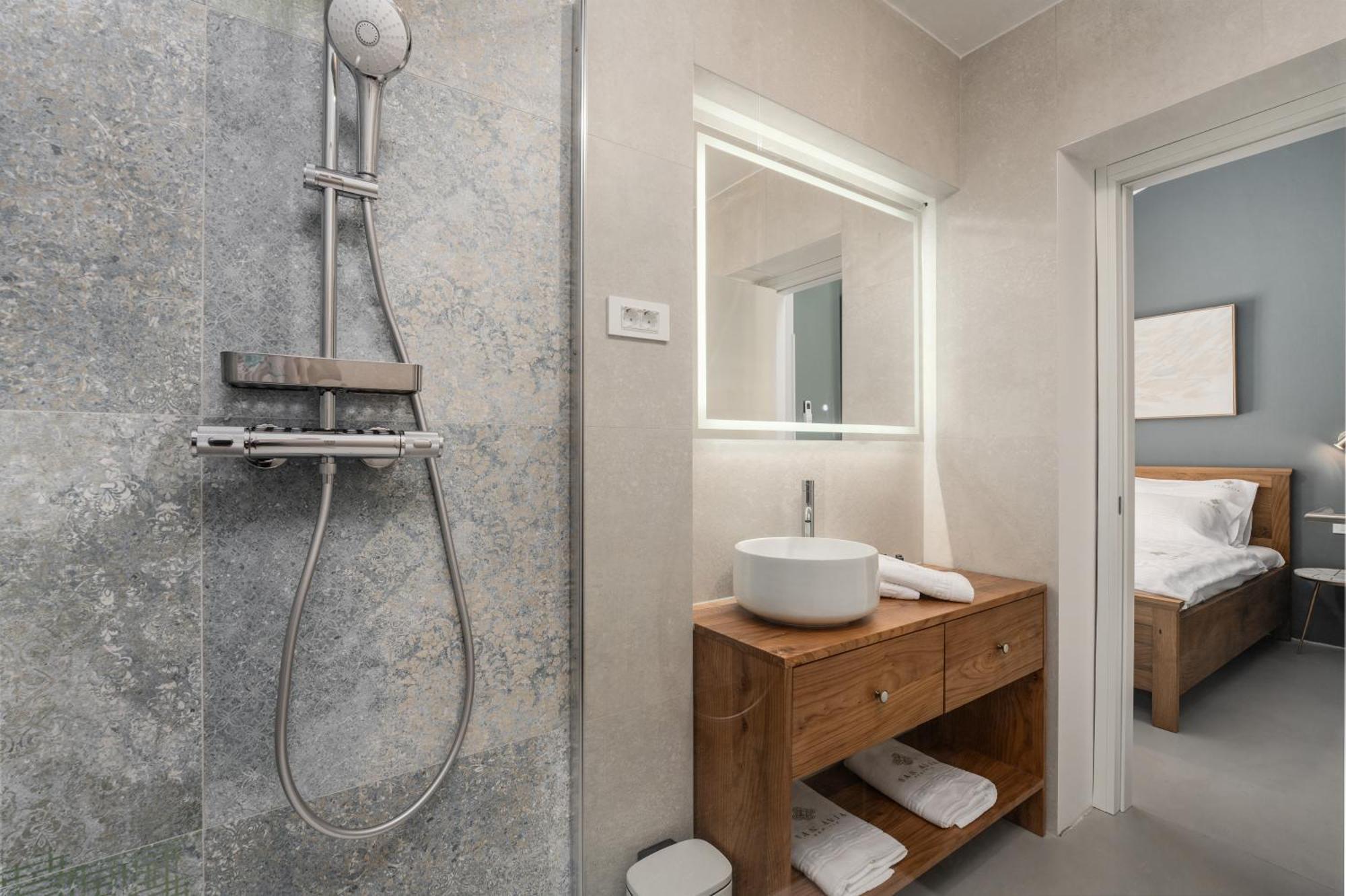 Luxury Apartments Villa San Avia Banjole Bagian luar foto