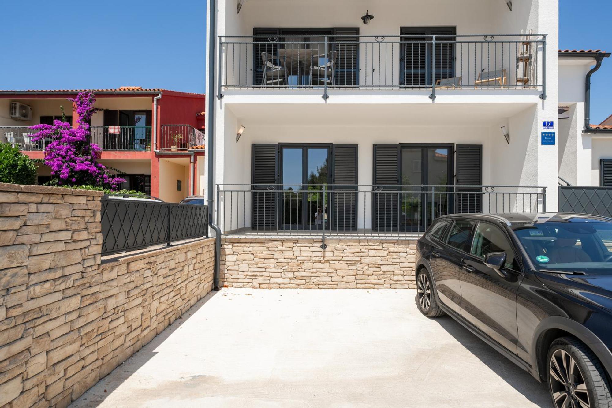 Luxury Apartments Villa San Avia Banjole Bagian luar foto